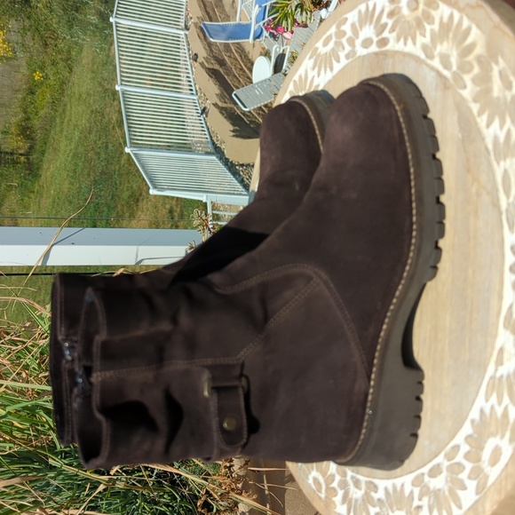 La Canadienne mahogany suede Chelsea boots 6-7 - Picture 5 of 10